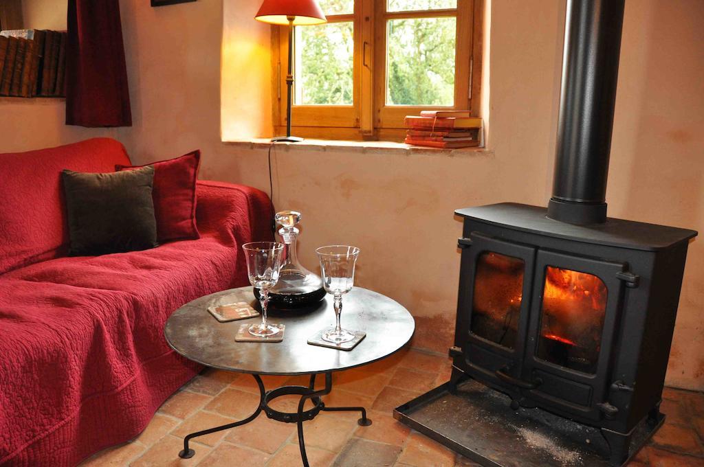 Domaine Du Ris De Feu Chambres D'Hotes De Charme Chalais  Room photo